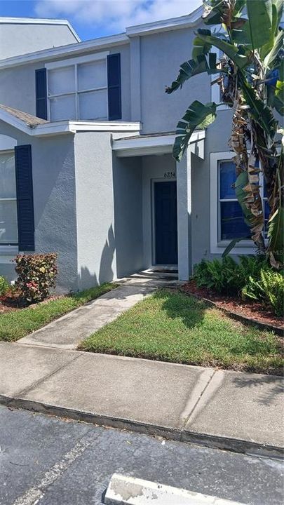 For Sale: $199,000 (2 beds, 2 baths, 1035 Square Feet)