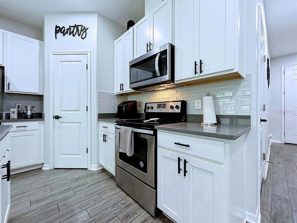 На продажу: $379,900 (3 спален, 2 ванн, 1540 Квадратных фут)