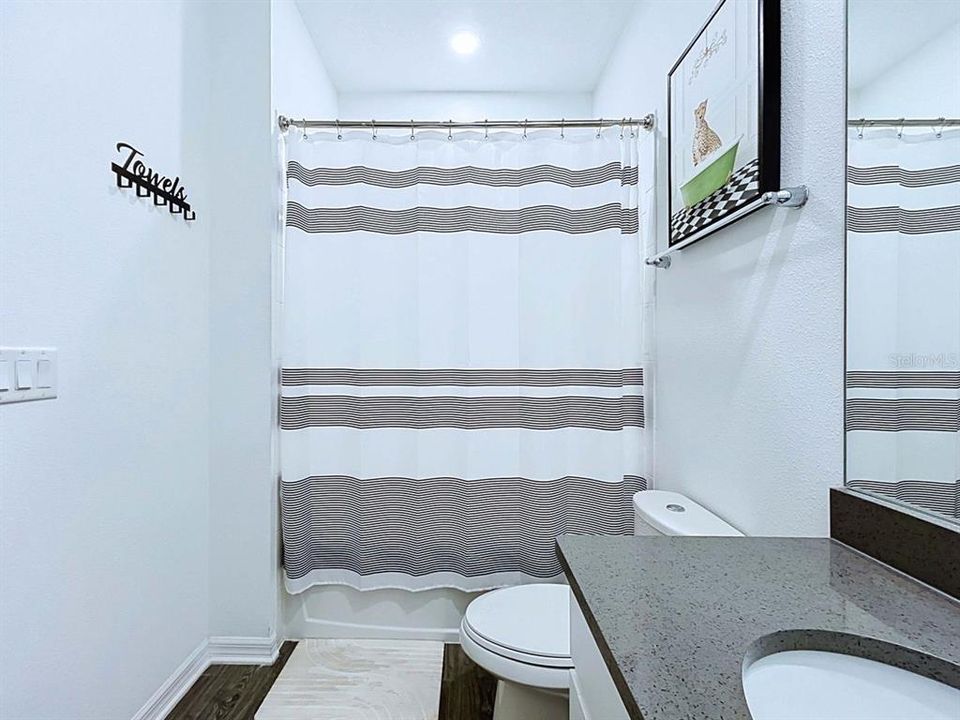На продажу: $379,900 (3 спален, 2 ванн, 1540 Квадратных фут)