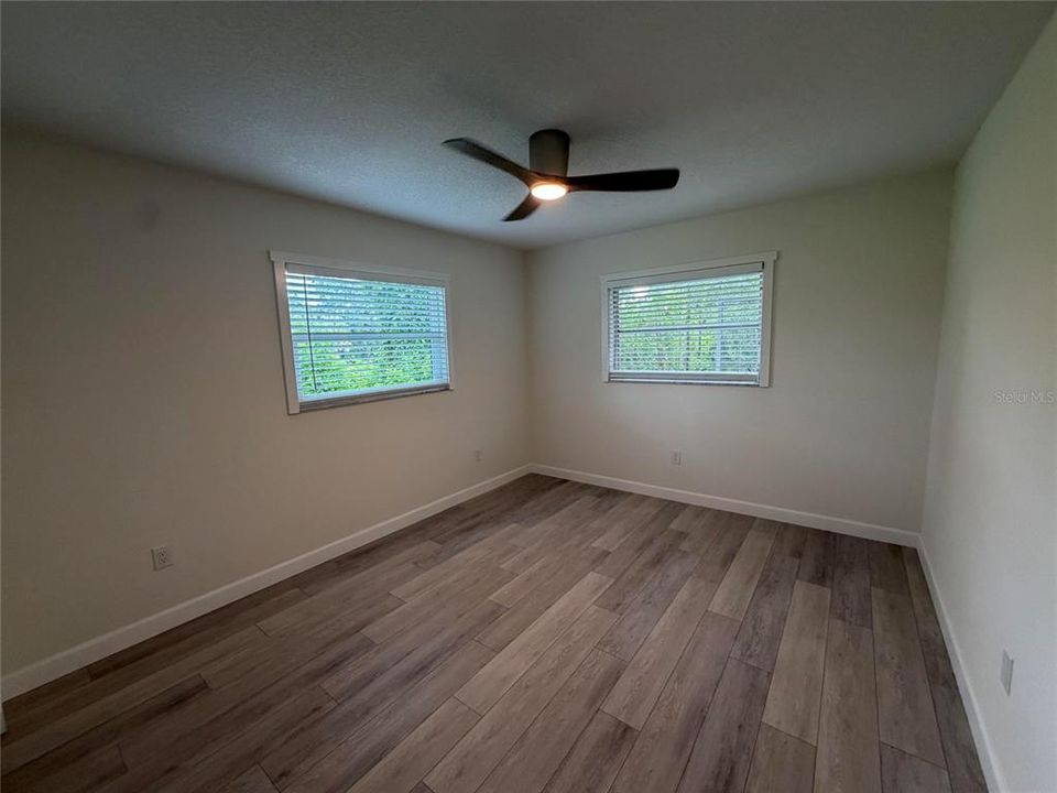 В аренду: $1,700 (2 спален, 1 ванн, 865 Квадратных фут)