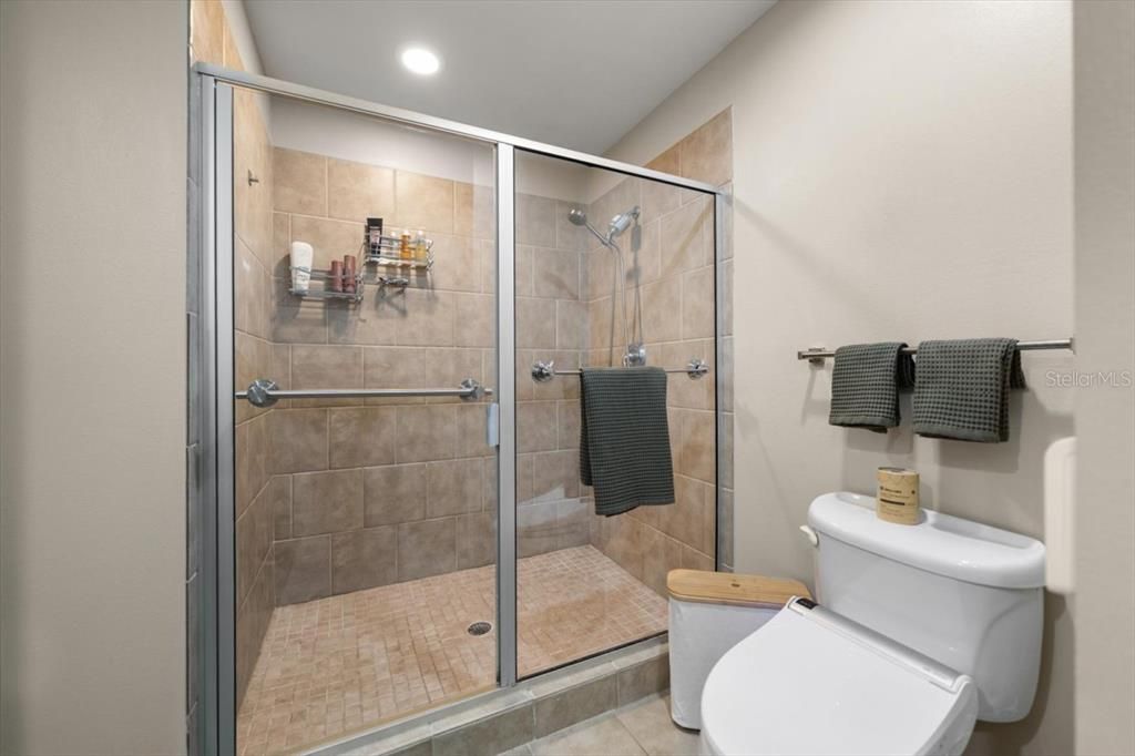 For Sale: $795,000 (2 beds, 2 baths, 1634 Square Feet)