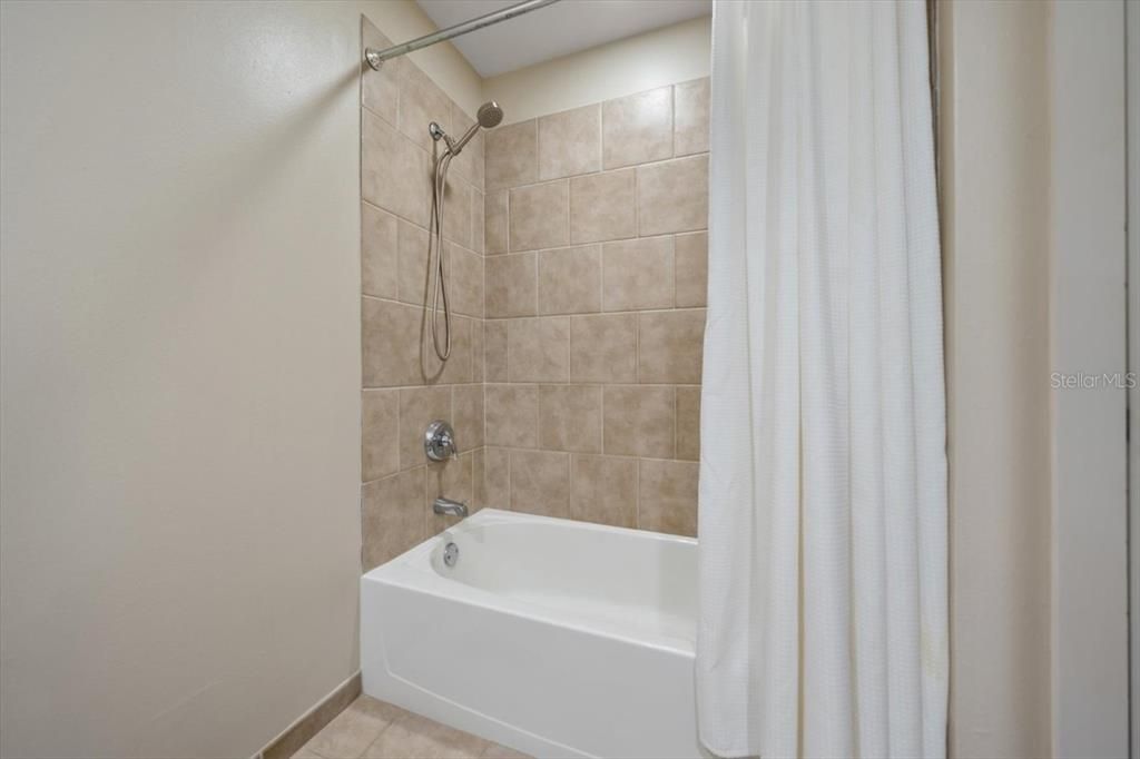 For Sale: $795,000 (2 beds, 2 baths, 1634 Square Feet)