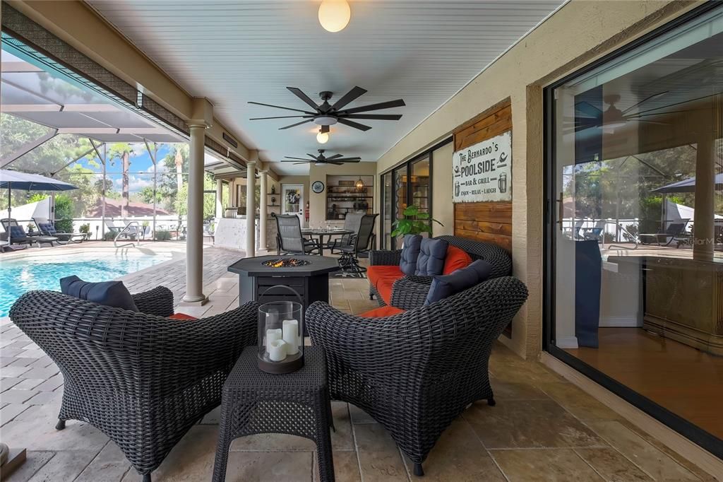 En Venta: $514,900 (3 camas, 2 baños, 2600 Pies cuadrados)