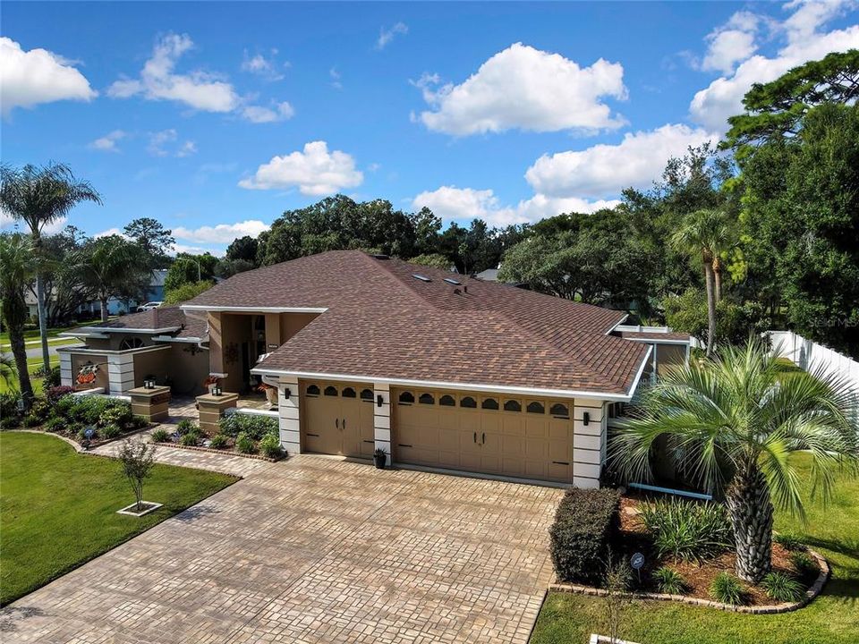 En Venta: $514,900 (3 camas, 2 baños, 2600 Pies cuadrados)