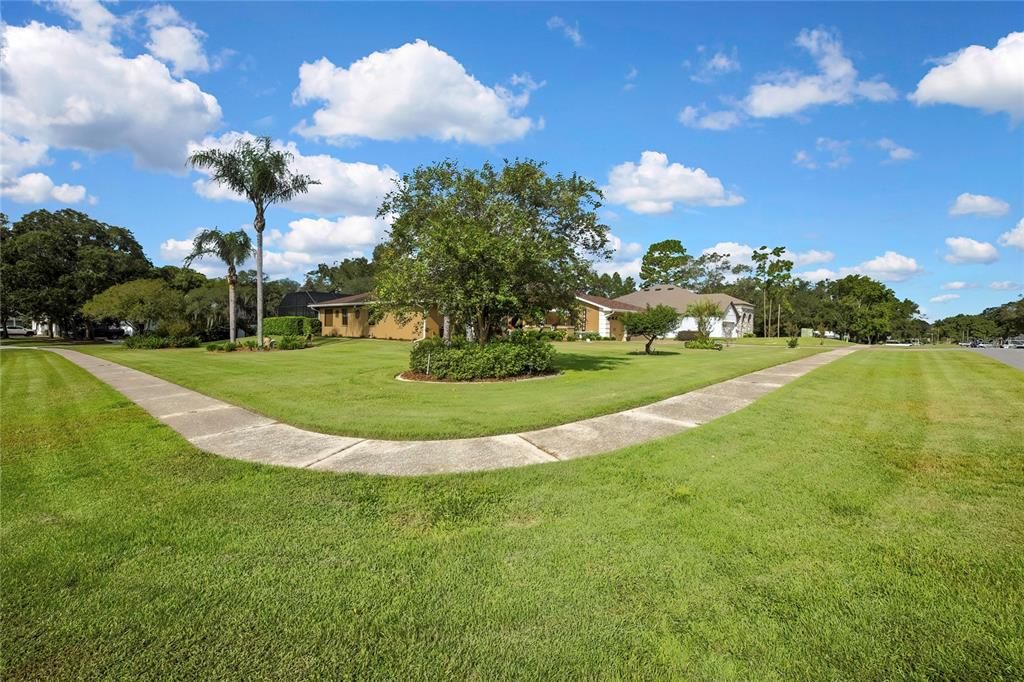 En Venta: $514,900 (3 camas, 2 baños, 2600 Pies cuadrados)