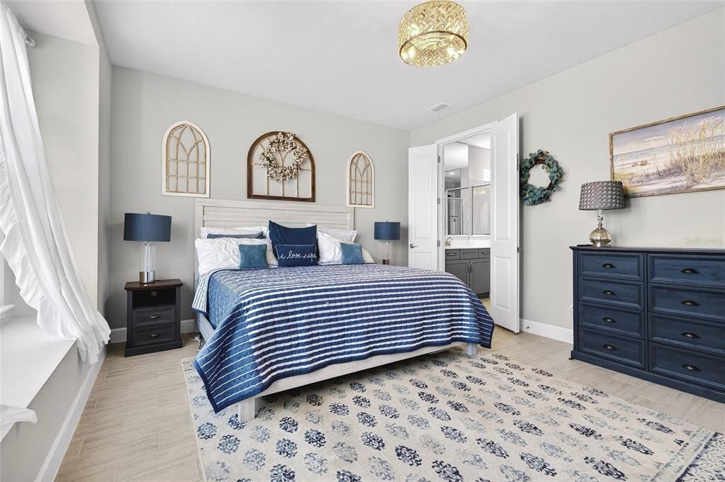 For Sale: $650,000 (4 beds, 3 baths, 3031 Square Feet)
