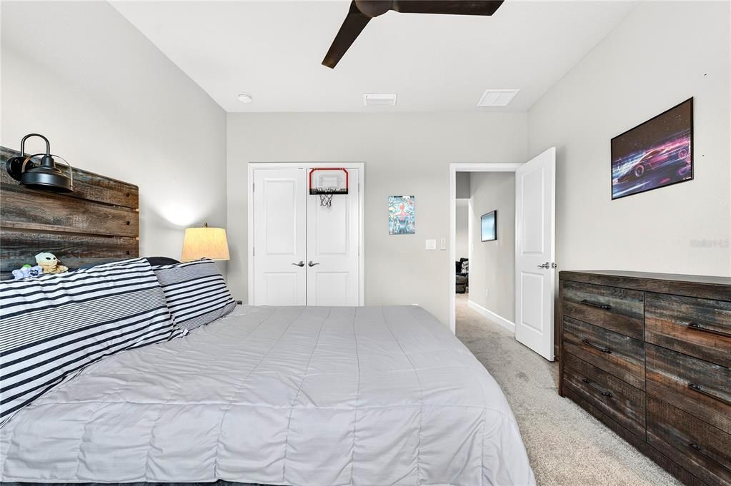 For Sale: $650,000 (4 beds, 3 baths, 3031 Square Feet)