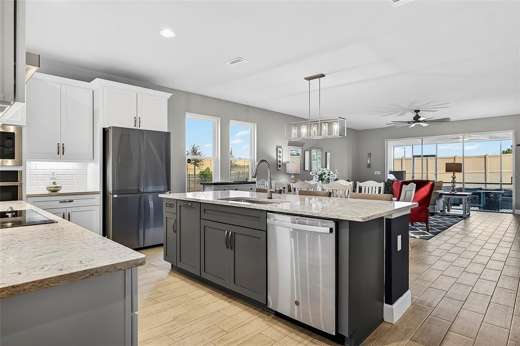 For Sale: $650,000 (4 beds, 3 baths, 3031 Square Feet)