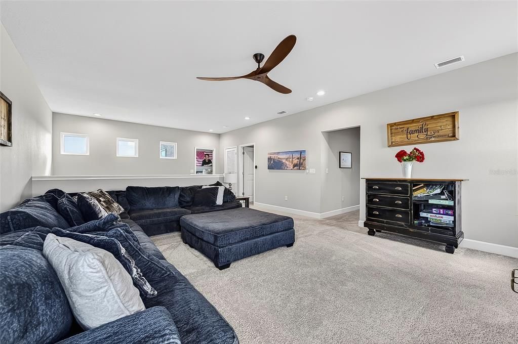 For Sale: $650,000 (4 beds, 3 baths, 3031 Square Feet)