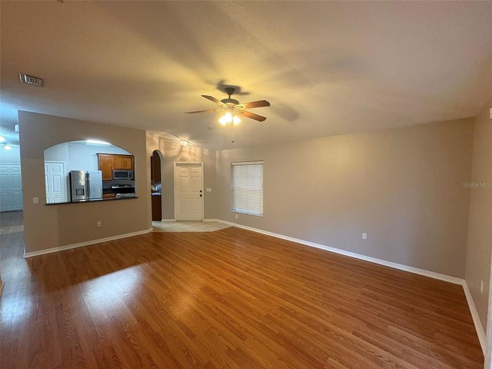 В аренду: $1,950 (3 спален, 2 ванн, 1442 Квадратных фут)