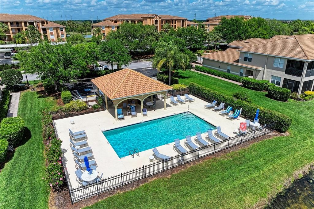 For Sale: $279,900 (2 beds, 2 baths, 1297 Square Feet)