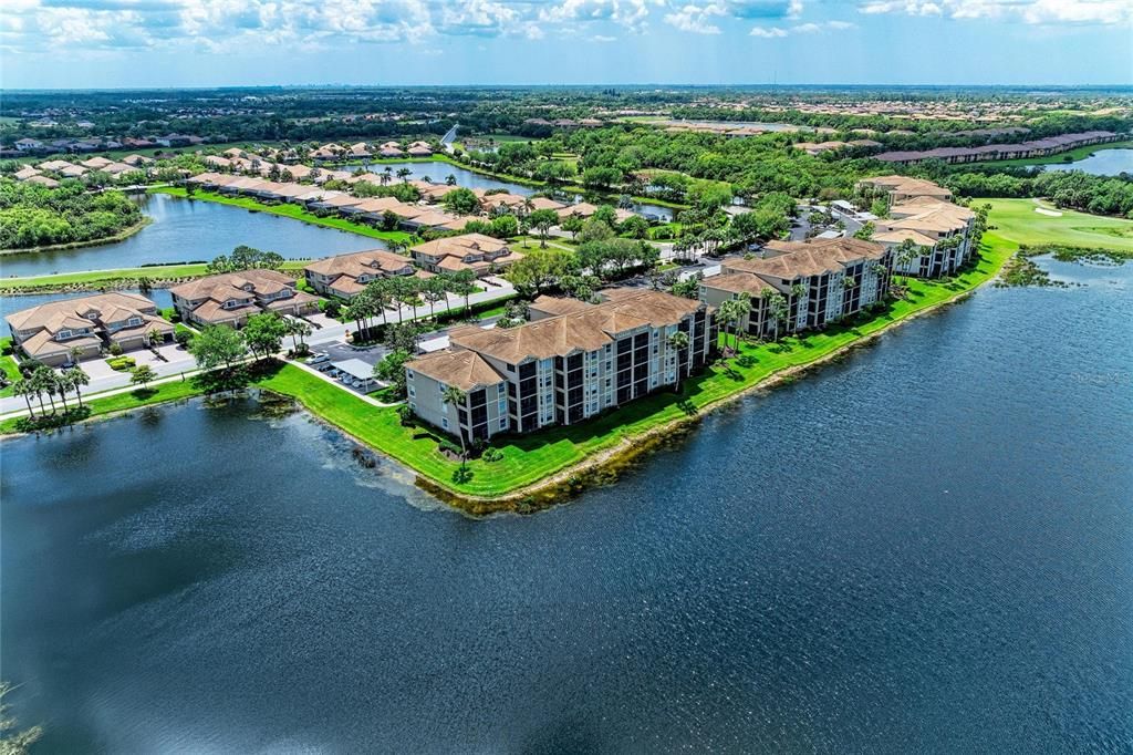 For Sale: $279,900 (2 beds, 2 baths, 1297 Square Feet)