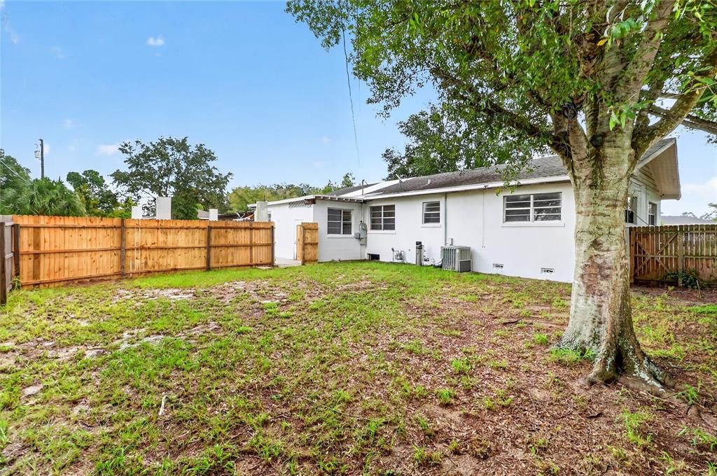 For Sale: $245,000 (3 beds, 1 baths, 1335 Square Feet)
