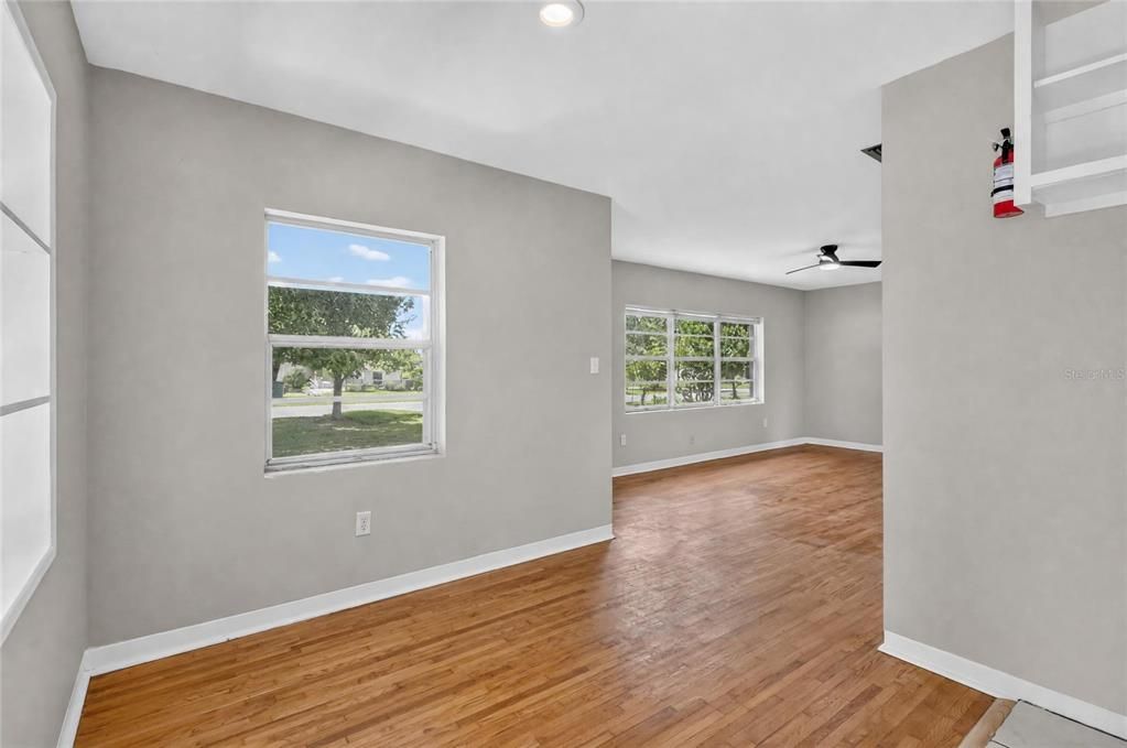 For Sale: $245,000 (3 beds, 1 baths, 1335 Square Feet)
