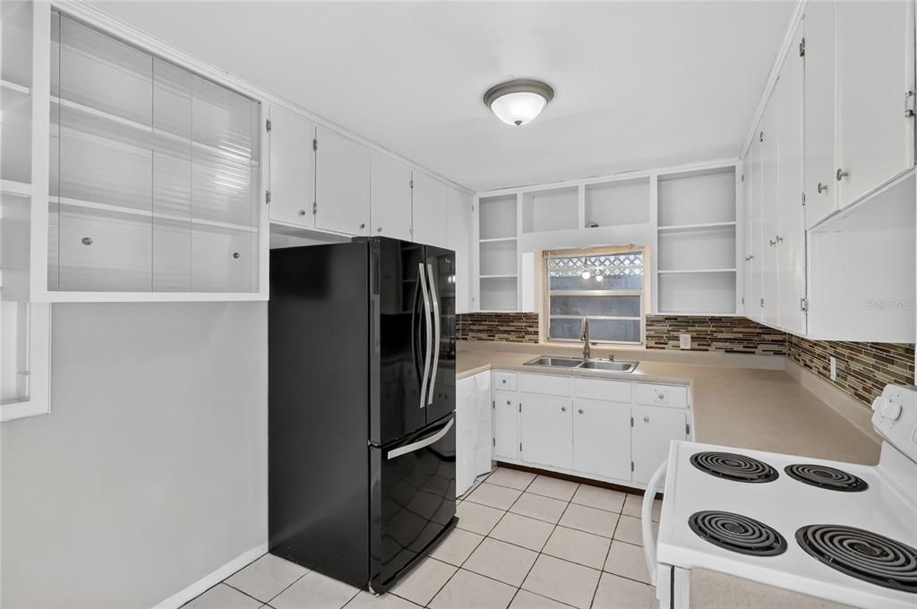 For Sale: $245,000 (3 beds, 1 baths, 1335 Square Feet)