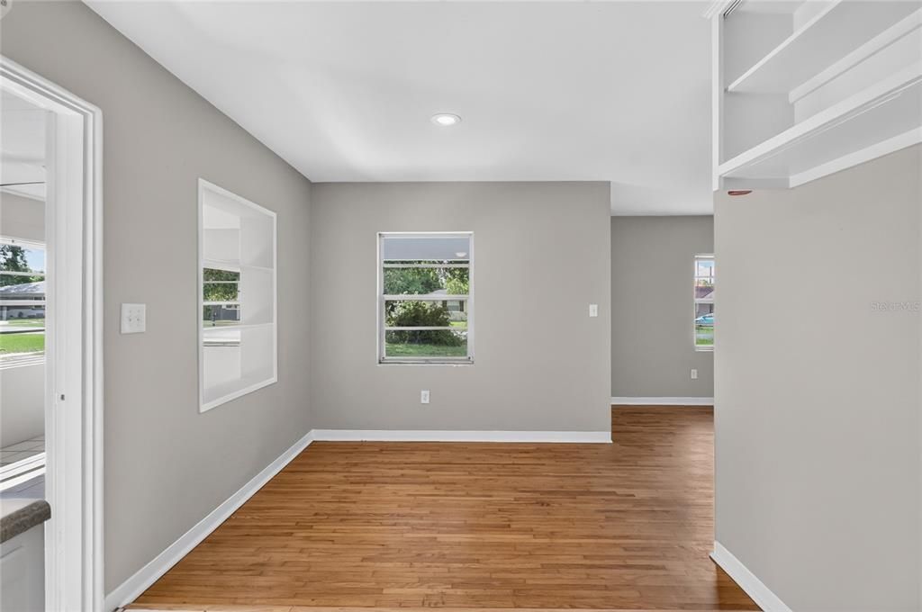 For Sale: $245,000 (3 beds, 1 baths, 1335 Square Feet)
