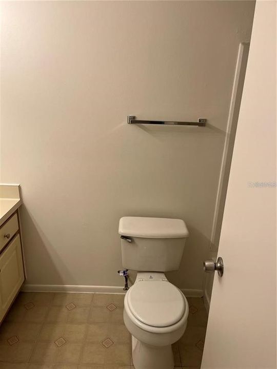 For Rent: $1,650 (3 beds, 2 baths, 1100 Square Feet)