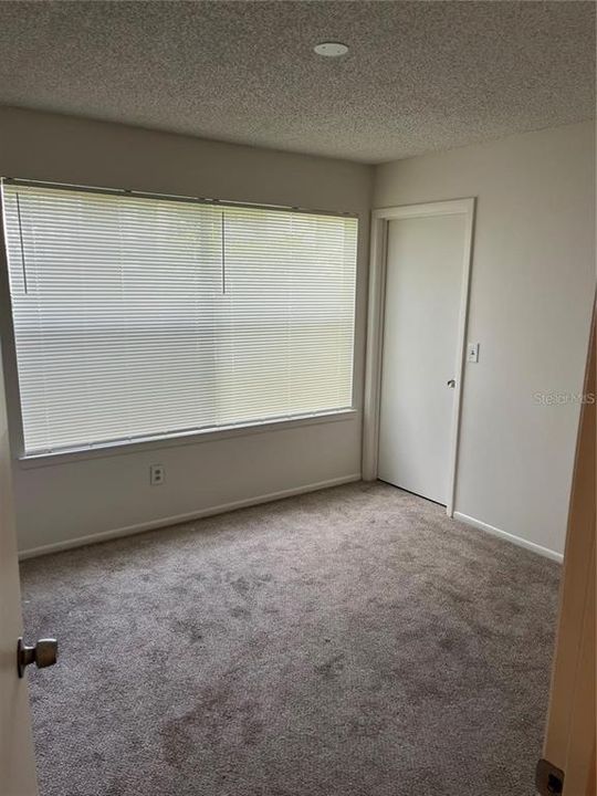 For Rent: $1,650 (3 beds, 2 baths, 1100 Square Feet)