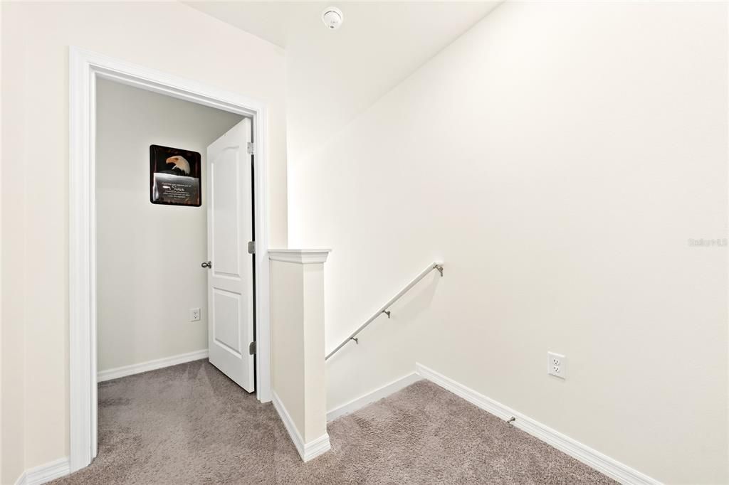 For Sale: $295,000 (3 beds, 2 baths, 1464 Square Feet)