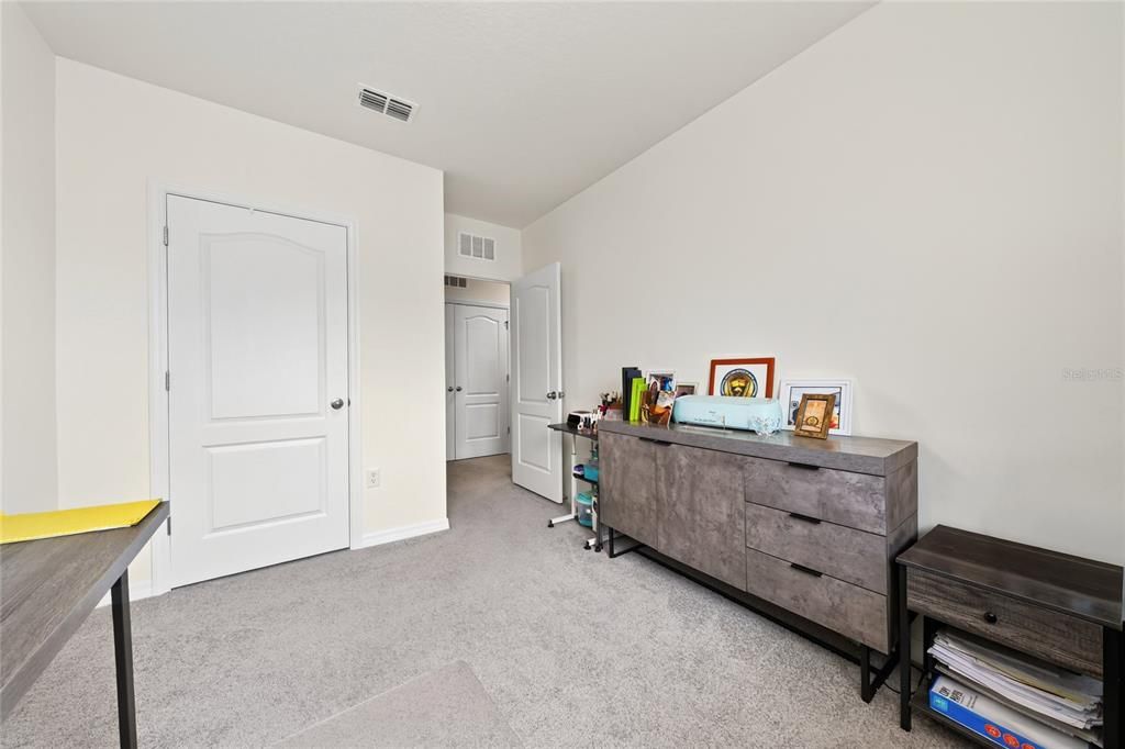 For Sale: $295,000 (3 beds, 2 baths, 1464 Square Feet)