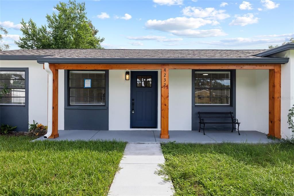 : $569,900 (3 camas, 2 baños, 1776 Pies cuadrados)