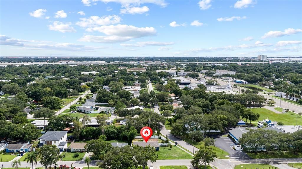 : $569,900 (3 camas, 2 baños, 1776 Pies cuadrados)