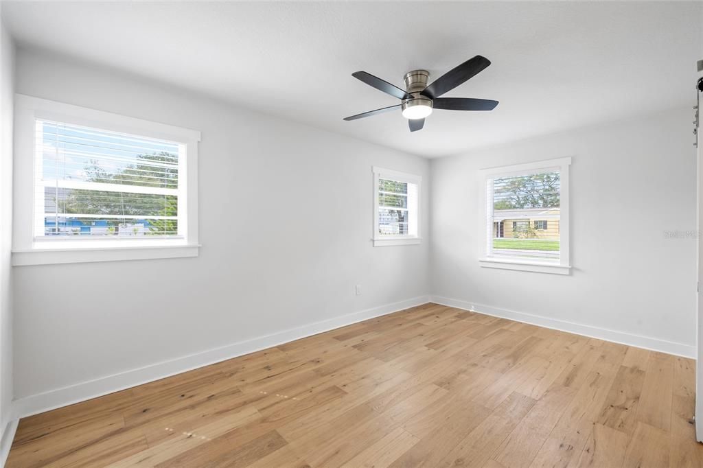 : $569,900 (3 camas, 2 baños, 1776 Pies cuadrados)