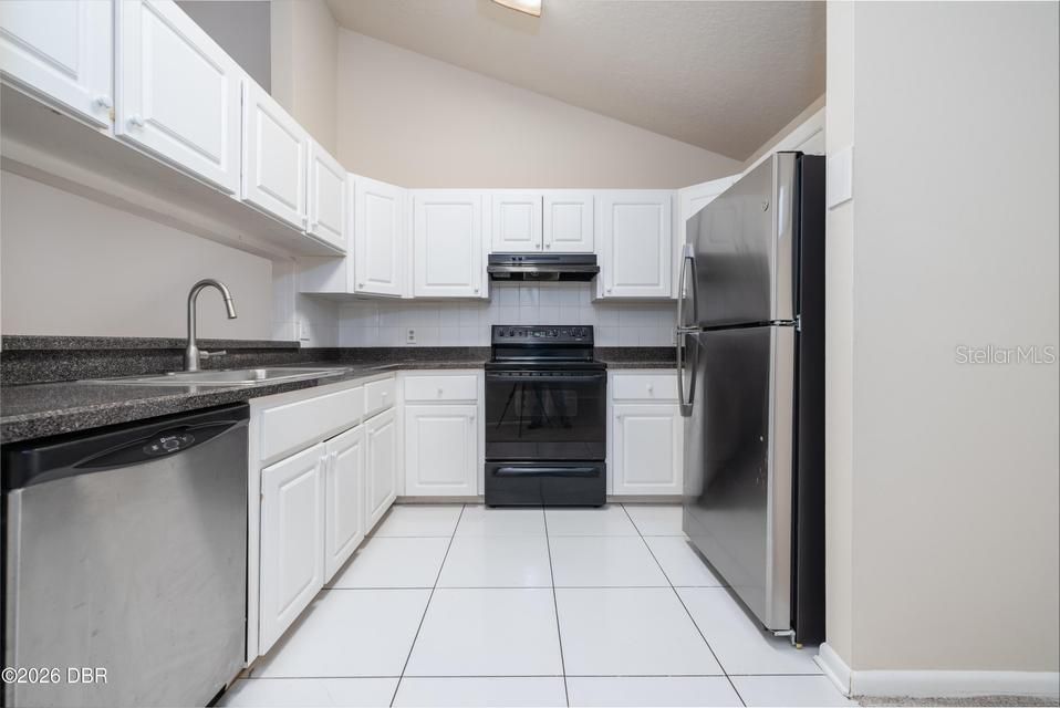 En Venta: $215,000 (3 camas, 2 baños, 1192 Pies cuadrados)