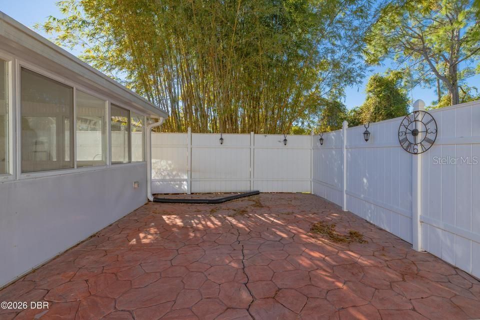 En Venta: $215,000 (3 camas, 2 baños, 1192 Pies cuadrados)