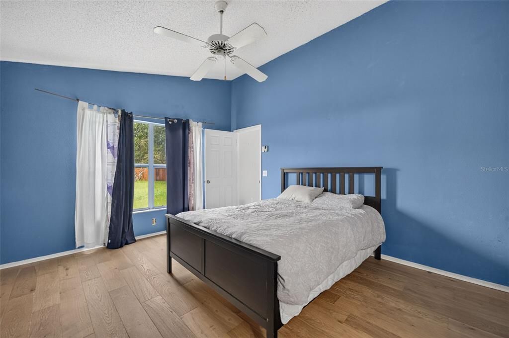 Active With Contract: $295,000 (3 beds, 2 baths, 1463 Square Feet)
