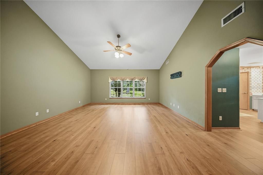 For Sale: $589,000 (3 beds, 2 baths, 2675 Square Feet)