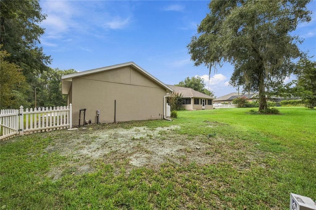 For Sale: $589,000 (3 beds, 2 baths, 2675 Square Feet)