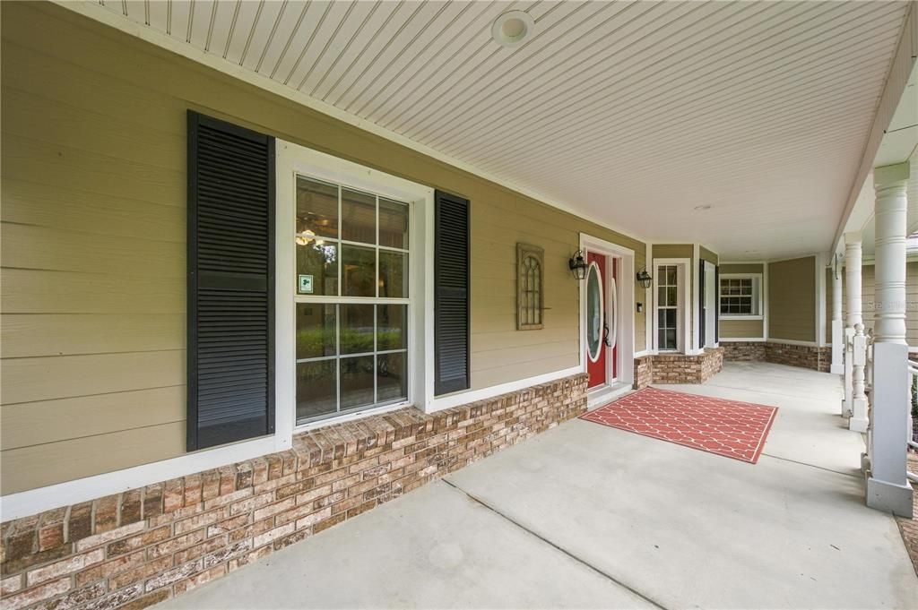 For Sale: $589,000 (3 beds, 2 baths, 2675 Square Feet)