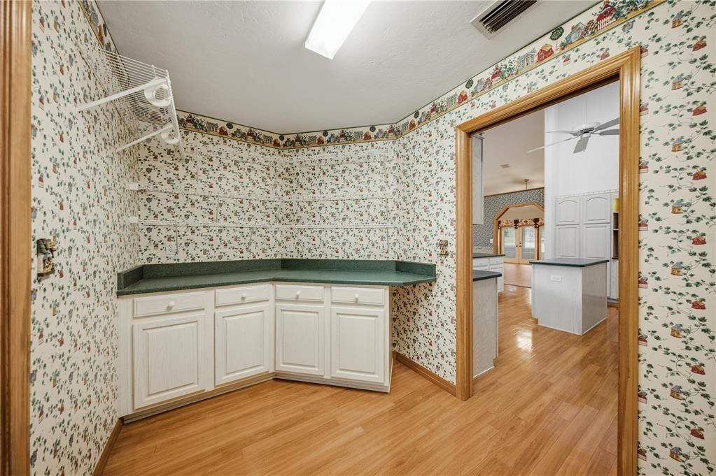 For Sale: $589,000 (3 beds, 2 baths, 2675 Square Feet)