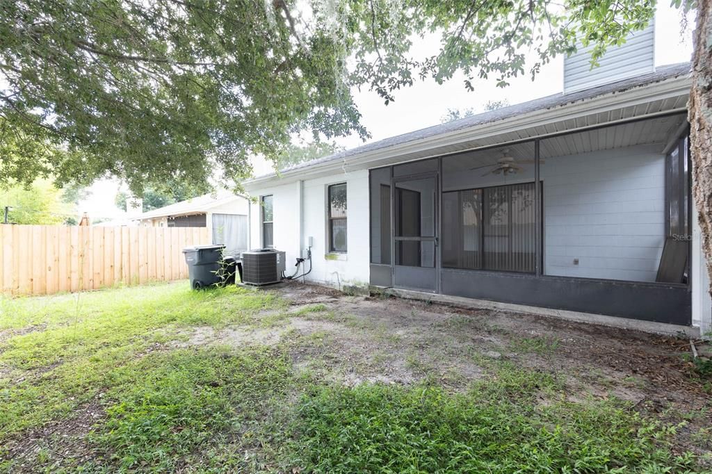 For Sale: $200,000 (3 beds, 2 baths, 1345 Square Feet)