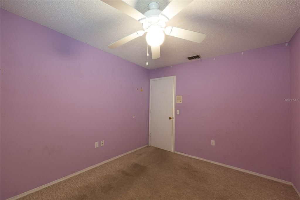 For Sale: $200,000 (3 beds, 2 baths, 1345 Square Feet)