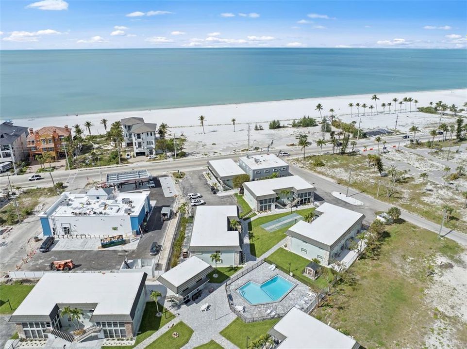 For Sale: $349,500 (2 beds, 2 baths, 1070 Square Feet)
