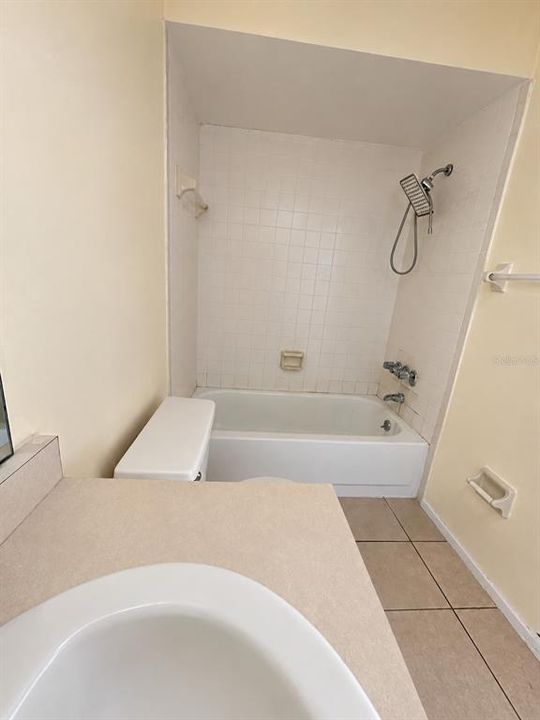 В аренду: $1,950 (3 спален, 2 ванн, 2108 Квадратных фут)