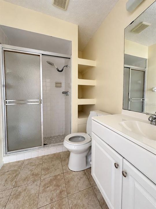 В аренду: $1,950 (3 спален, 2 ванн, 2108 Квадратных фут)