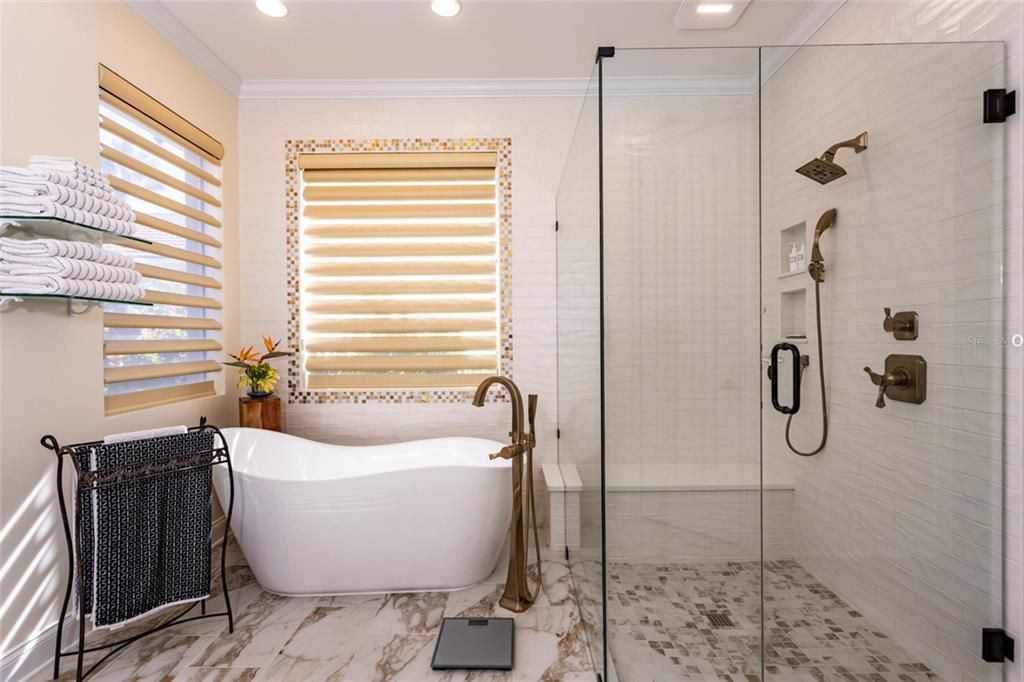 For Sale: $929,000 (3 beds, 3 baths, 2752 Square Feet)