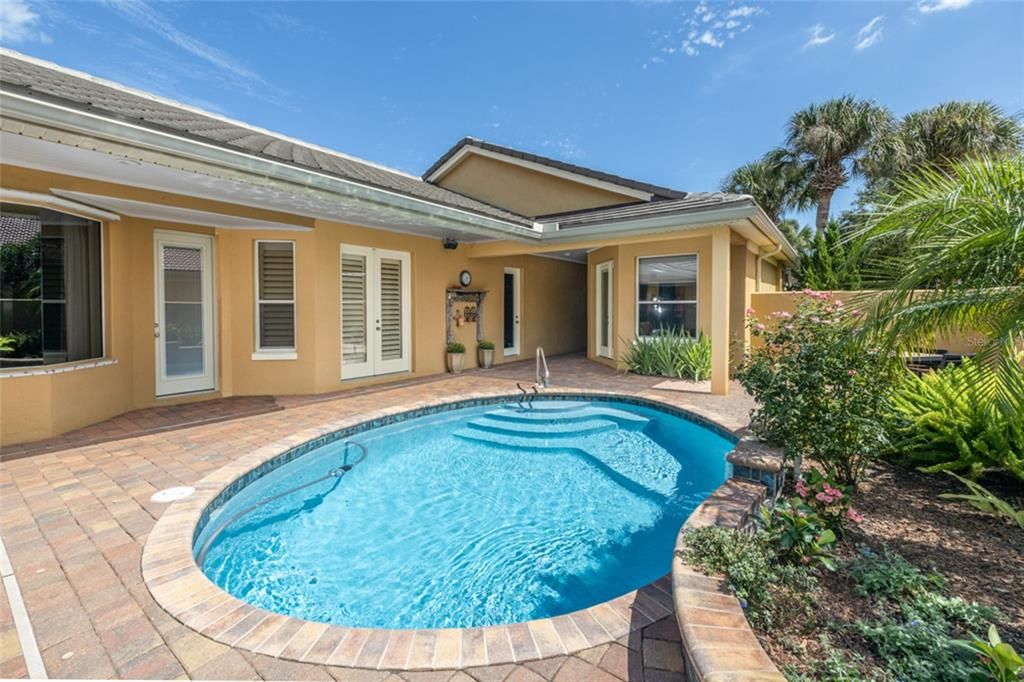 For Sale: $929,000 (3 beds, 3 baths, 2752 Square Feet)