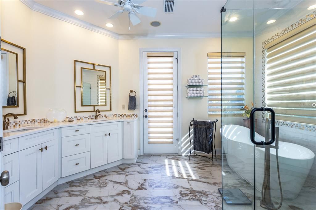 For Sale: $929,000 (3 beds, 3 baths, 2752 Square Feet)
