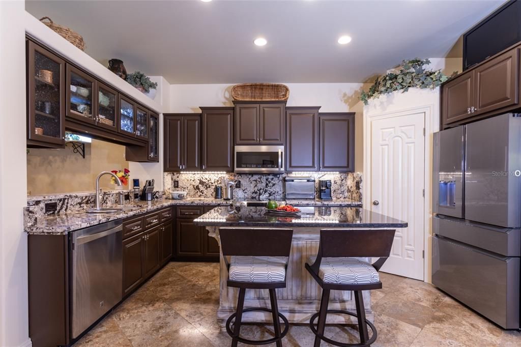 For Sale: $929,000 (3 beds, 3 baths, 2752 Square Feet)