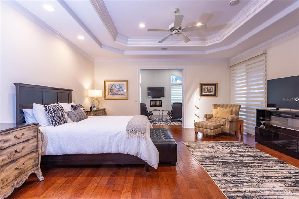 For Sale: $929,000 (3 beds, 3 baths, 2752 Square Feet)