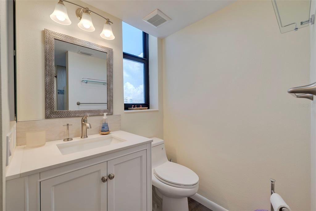 En Venta: $674,900 (3 camas, 2 baños, 1275 Pies cuadrados)
