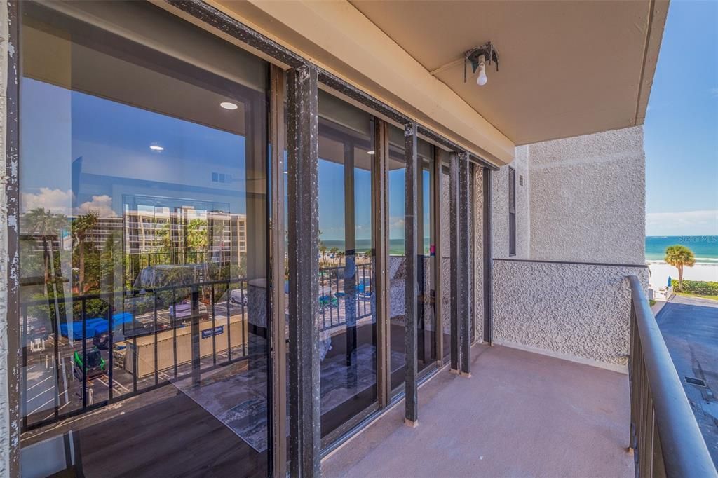 En Venta: $674,900 (3 camas, 2 baños, 1275 Pies cuadrados)