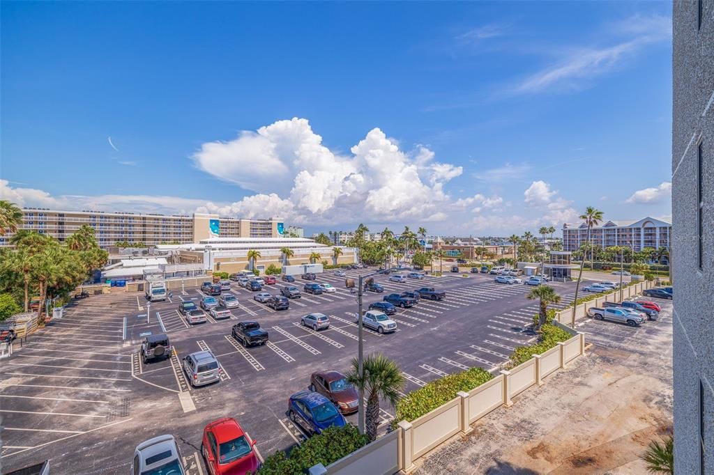 En Venta: $674,900 (3 camas, 2 baños, 1275 Pies cuadrados)