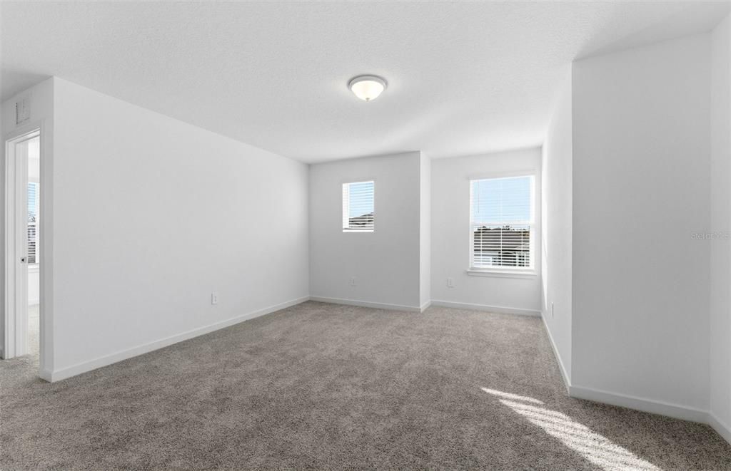 For Sale: $500,800 (4 beds, 2 baths, 2386 Square Feet)