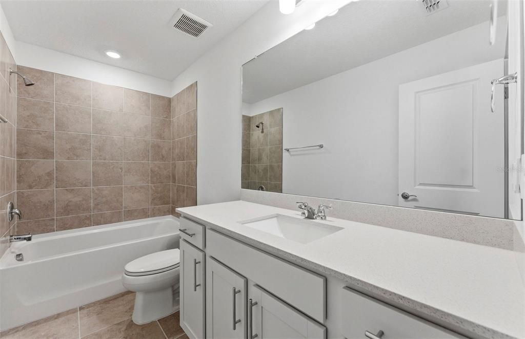 For Sale: $500,800 (4 beds, 2 baths, 2386 Square Feet)