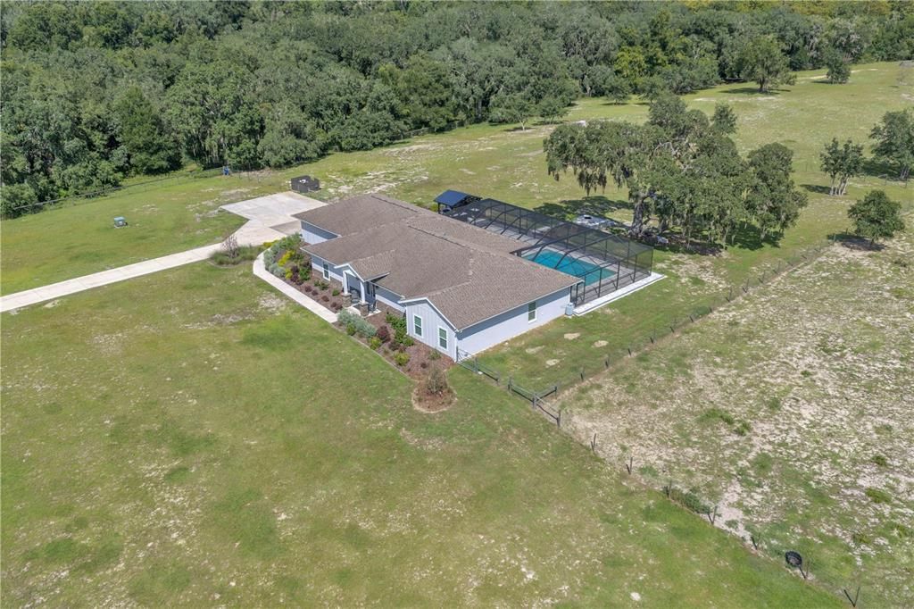 En Venta: $1,250,000 (3 camas, 3 baños, 2625 Pies cuadrados)
